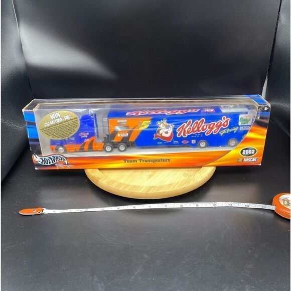 2002 NIOB Hot Wheels 1:64 NASCAR Kellogg’s Team transport transport rig - Picture 1 of 7
